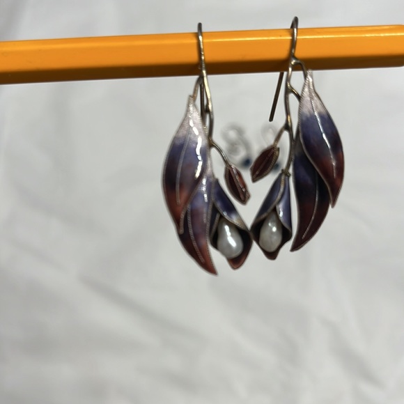 Two pairs of whimsical Earrings flowers and pearls with enamel .925 - Picture 3 of 8